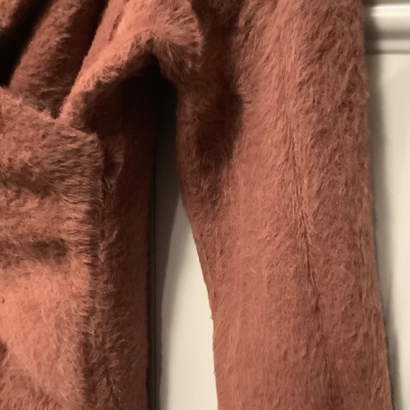 Express| NWT Off Shoulder Feminine Coquette Romantic Sweater Dusty Rose Pink M - Picture 3 of 6